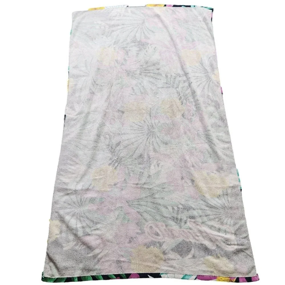 Vintage Hawaii Tropical Leaf Pink Floral Large Beach Towel 67.5” X 40”